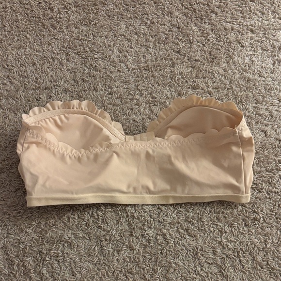 Elegant Cream Strapless Bra - Picture 2 of 2